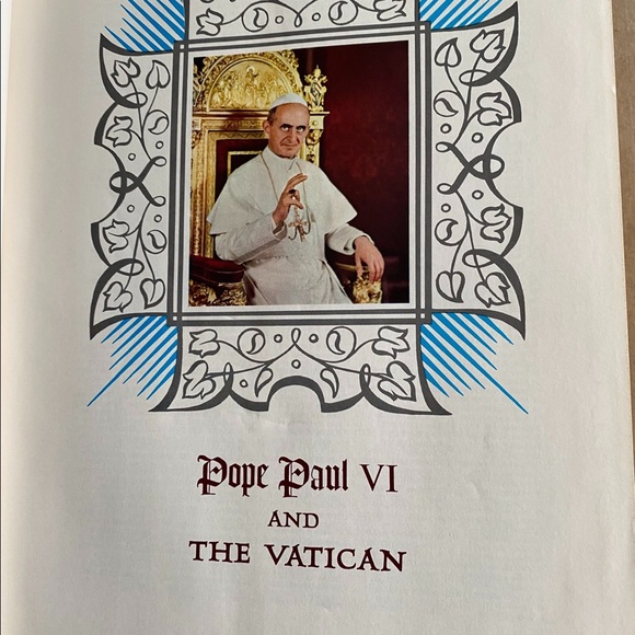 Holy Bible 1970 Fireside Family Edition - Picture 5 of 5